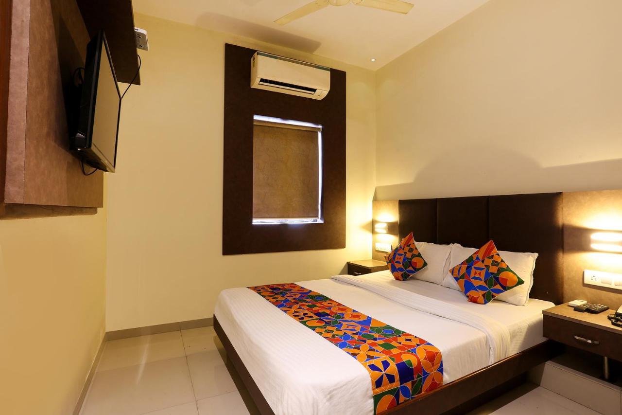 Fabhotel West Inn - Nr Mumbai International Airport Exterior foto